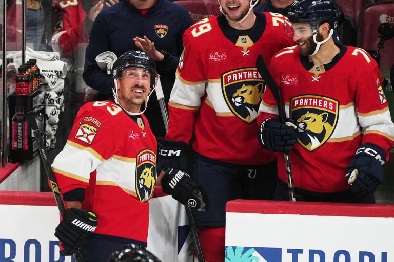 Brad Marchand dosáhl svého 1000. bodu v kariéře s Florida Panthers